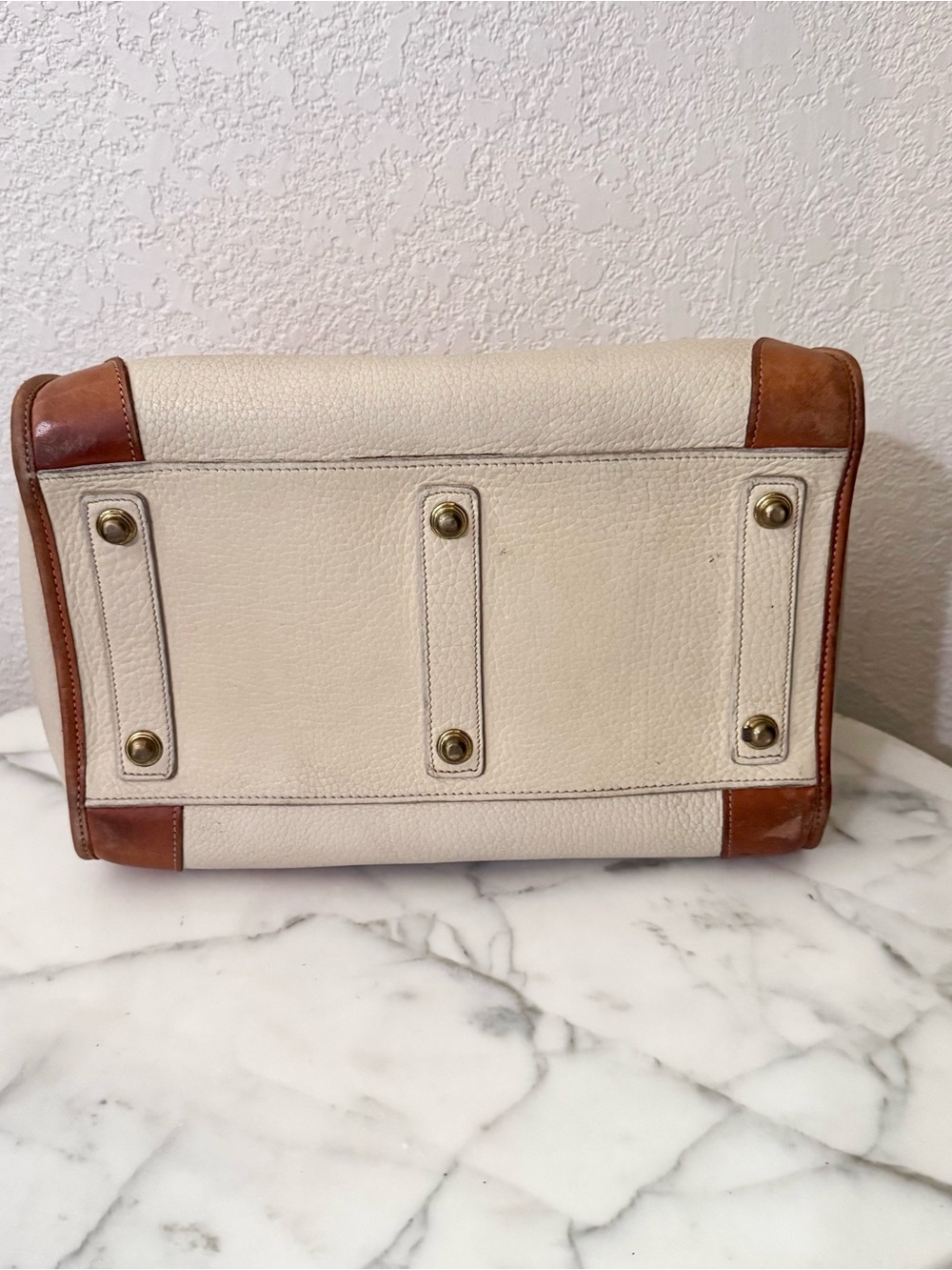 Dooney&Burke 80’s Gladstone All weather Cream& British Tan Leather Trim Lock&Key - Picture 6 of 15